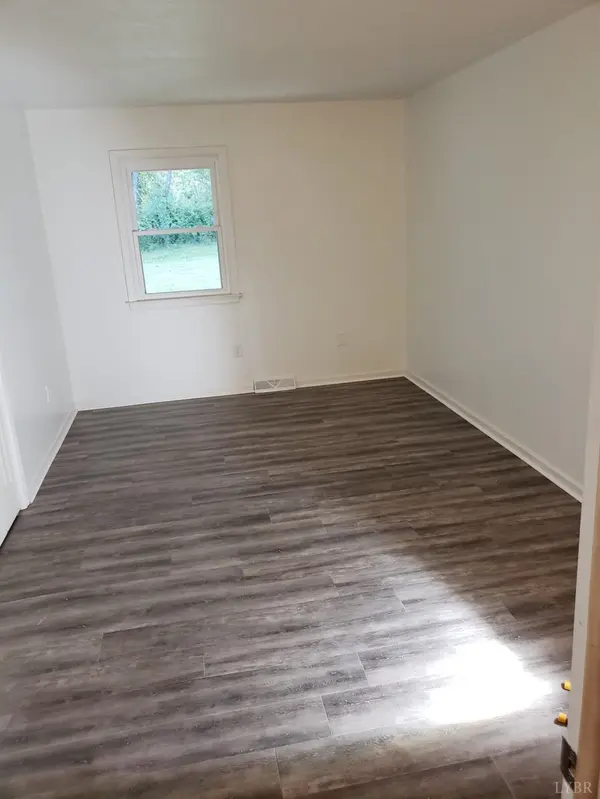 23 Valleywood DR, Forest, VA 24551