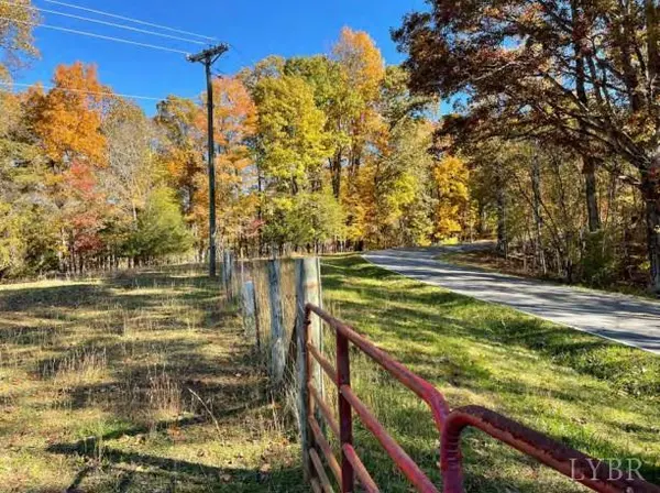 0 Cifax RD, Goode, VA 24556