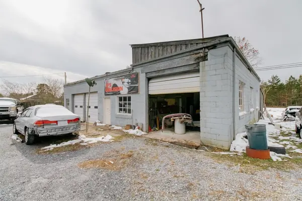 Gladys, VA 24554,7877 BROOKNEAL HWY