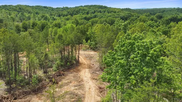 Martinsville, VA 24112,434 Jordan Creek