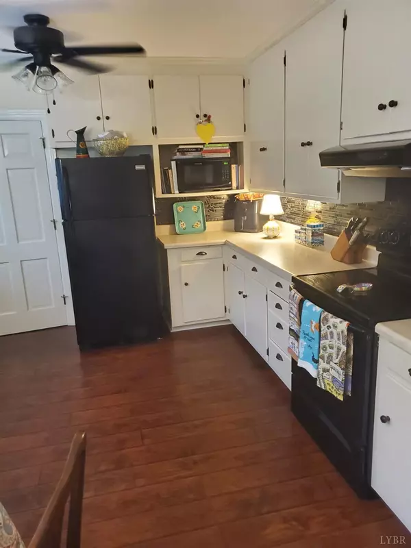 Lynchburg, VA 24503,3869 Peakland PL