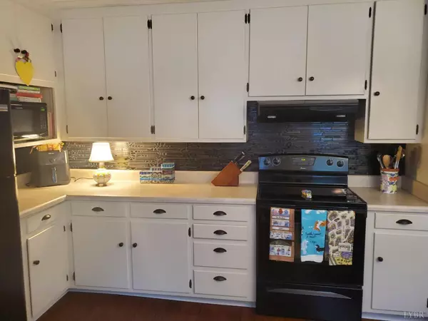 Lynchburg, VA 24503,3869 Peakland PL