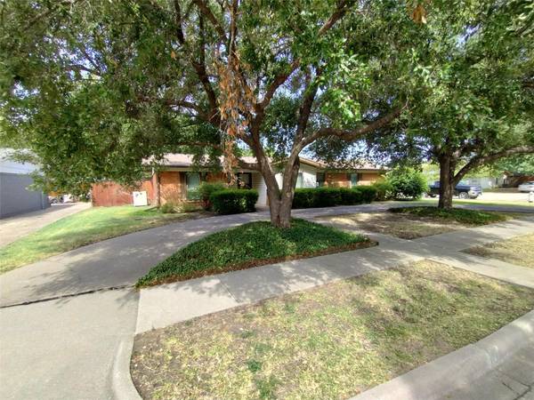 12653 Sunglow Lane, Farmers Branch, TX 75234