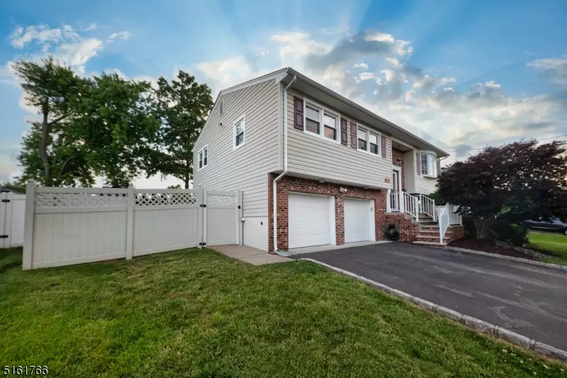 174 Winding Rd, Woodbridge Twp., NJ 08830