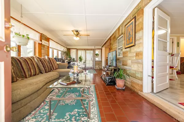 Goodview, VA 24095,6681 Horseshoe Bend RD