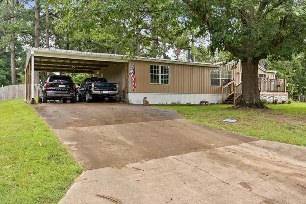 Naples, TX 75568,300 Baker Street