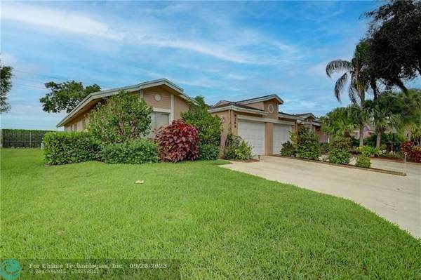 Boca Raton, FL 33496,8268 Summerbreeze Ln  #A