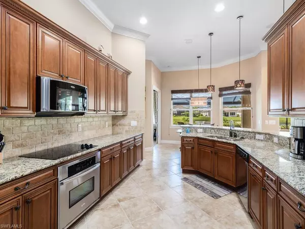 Naples, FL 34120,9392 Copper Rock CT