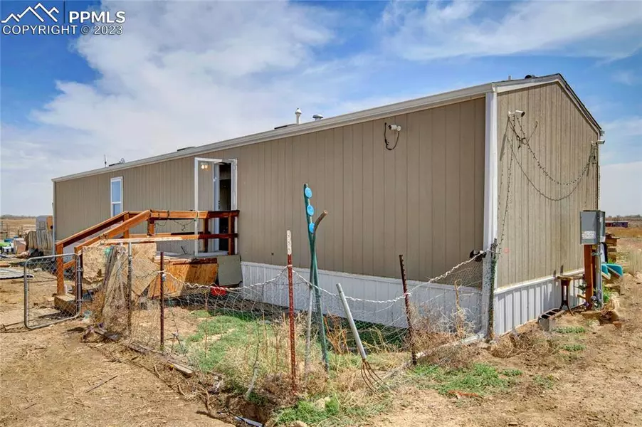 18765 County Road J, Ordway, CO 81063