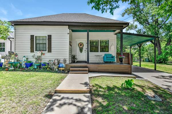 608 Baker Street,  Denison,  TX 75020