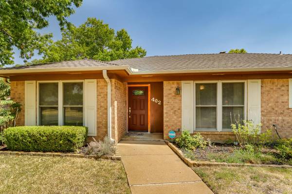 402 Cherry Ann Drive, Euless, TX 76039