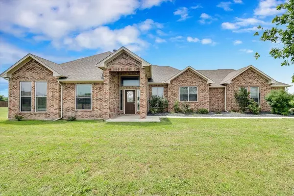 1187 Chartres,  Oak Ridge,  TX 75142