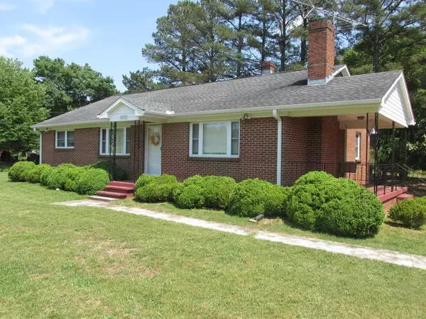 16222 LP Bailey HWY, Nathalie, VA 24577