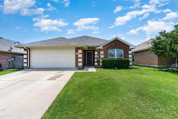 124 Hamilton Drive, Terrell, TX 75160