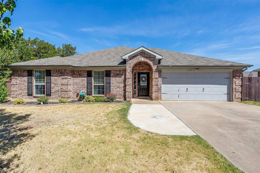 2916 Meandering Way, Granbury, TX 76049