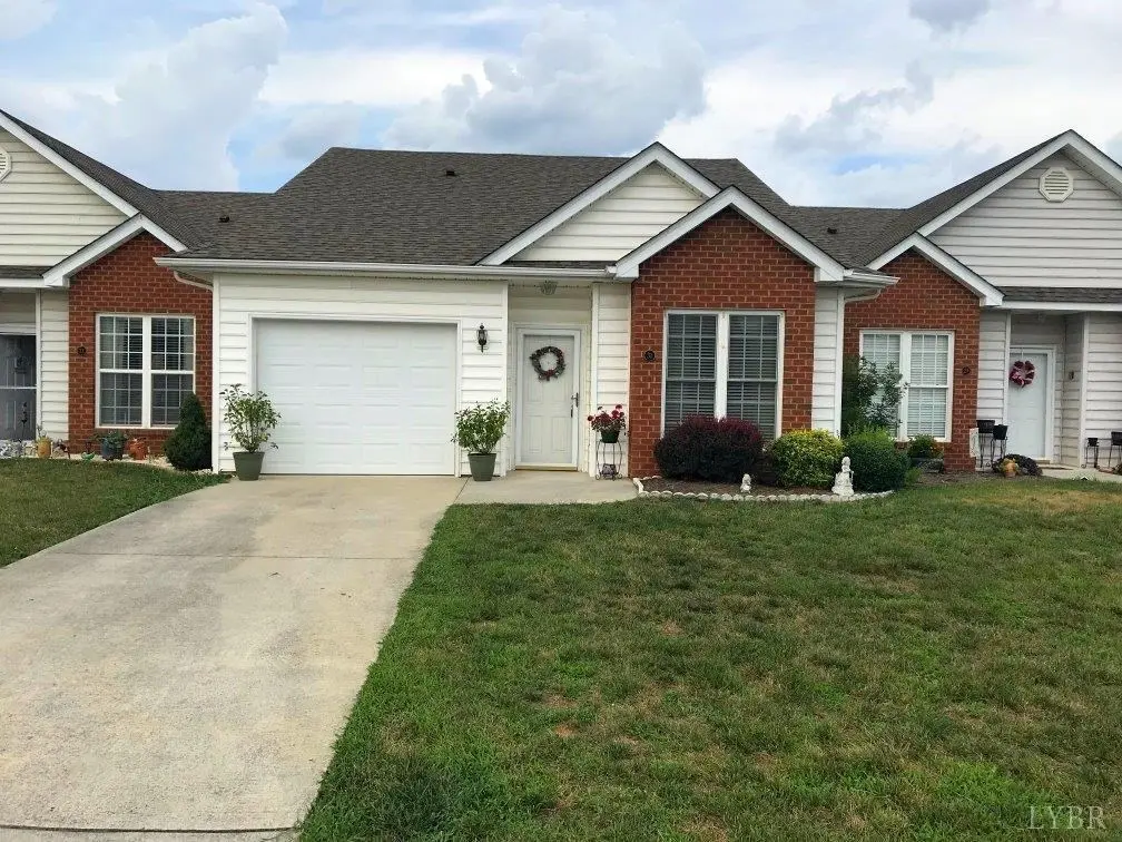 31 Crocetti LN, Lynchburg, VA 24501