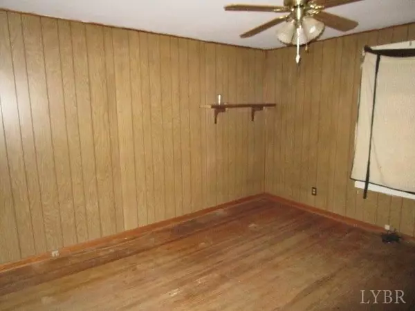 Gladys, VA 24554,3217 Pigeon Run RD