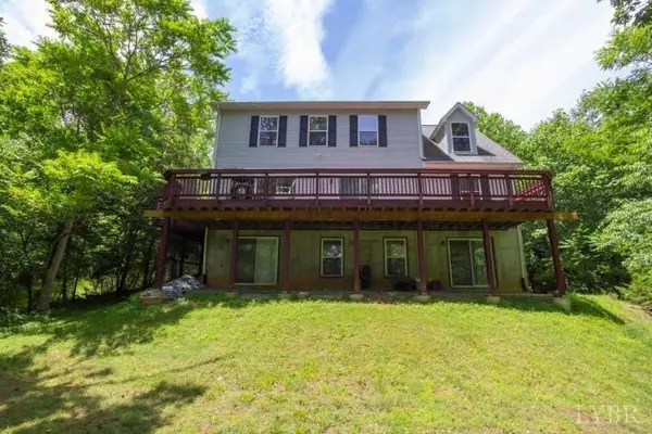 442 Forest Shores ST, Wirtz, VA 24184