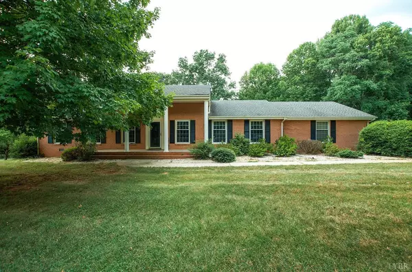 133 Snooty Fox RD, Goode, VA 24556