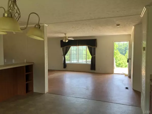 Gladys, VA 24554,690 Hughes RD