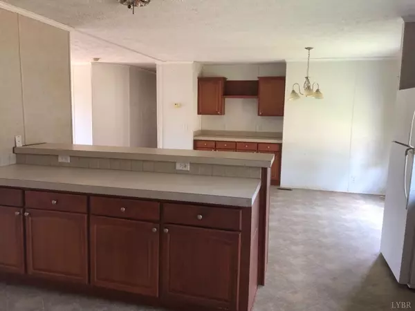 Gladys, VA 24554,690 Hughes RD