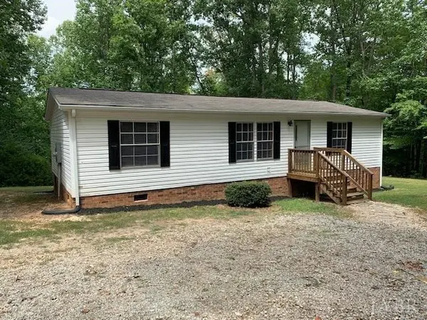 1099 Whitt Farm Rd, Virgilina, VA 24598