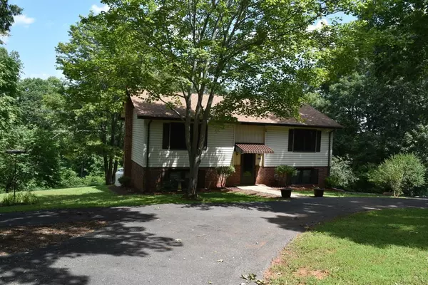 389 Burgess RD, Madison Heights, VA 24572