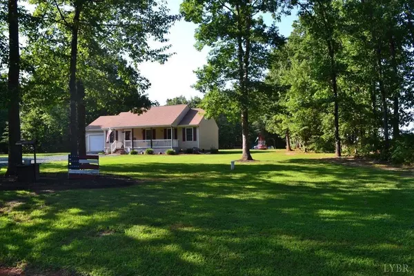 7496 New Chapel RD, Spout Spring, VA 24593