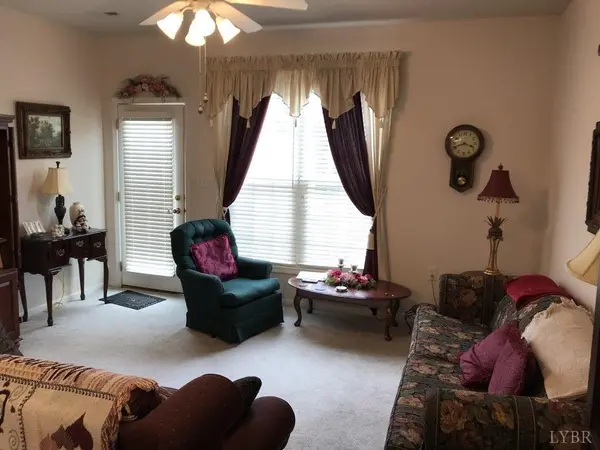 31 Crocetti LN, Lynchburg, VA 24501