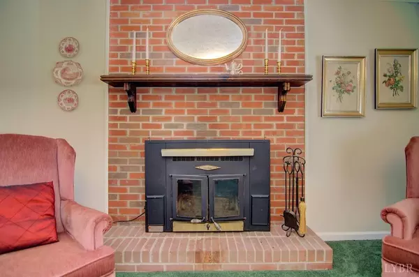 Gladys, VA 24554,279 Ivy Knoll DR