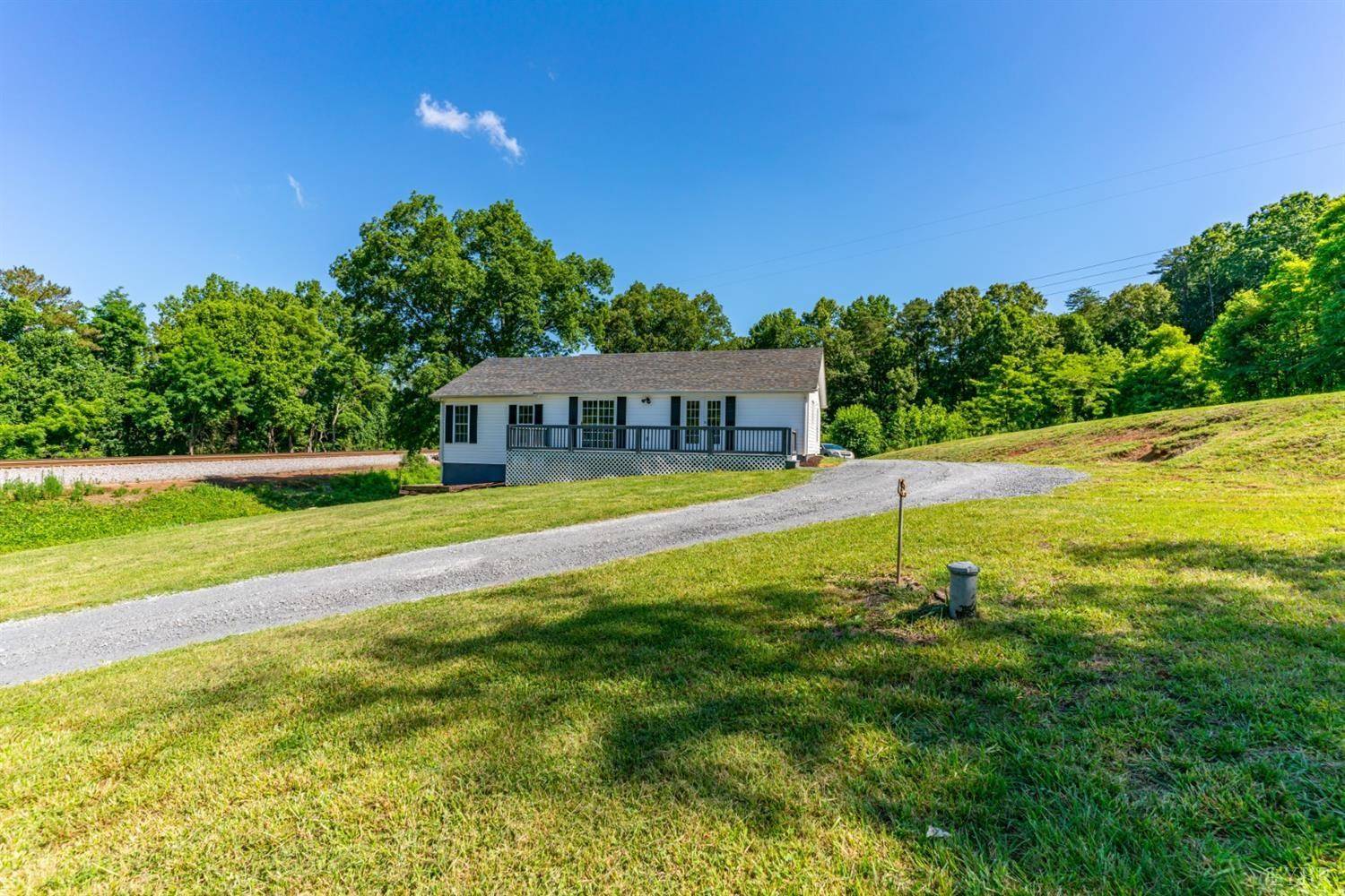 580 Lynch RD, Altavista, VA 24517