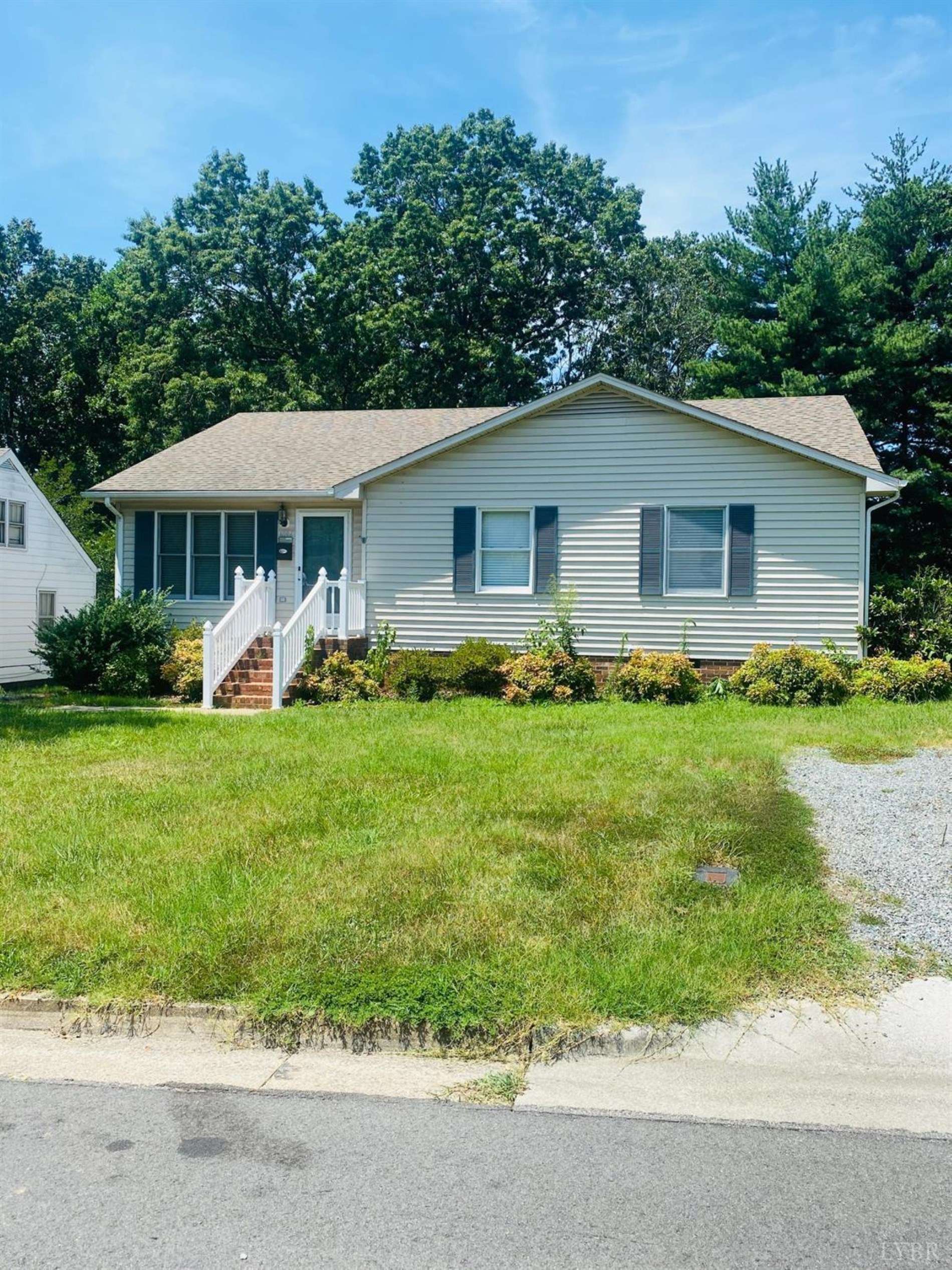 1096 Ash AVE, South Boston, VA 24592