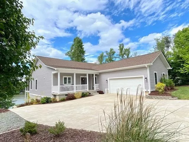 Union Hall, VA 24176,90 EGRET DR