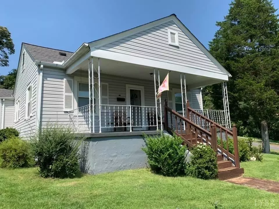 Altavista, VA 24517,712 10th ST