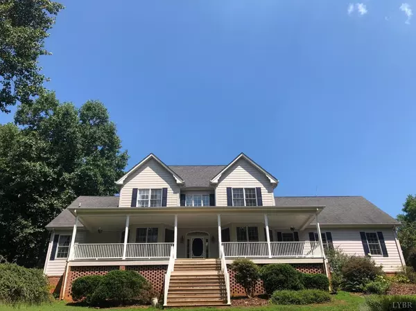 1151 Roaring Run RD, Goode, VA 24556