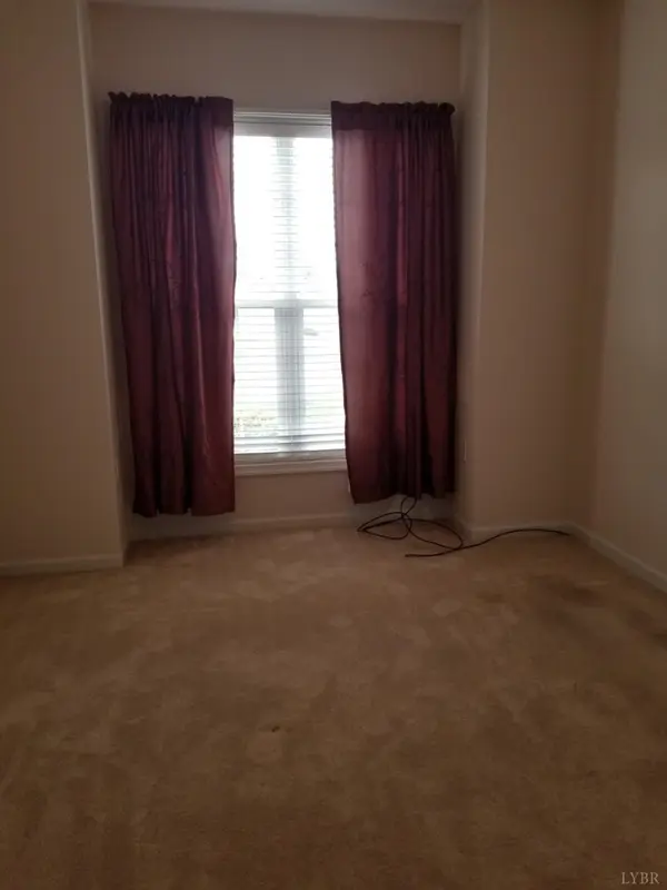 6 Emily LN, Lynchburg, VA 24501