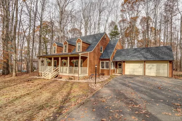 1435 Old Hickory LN, Forest, VA 24551