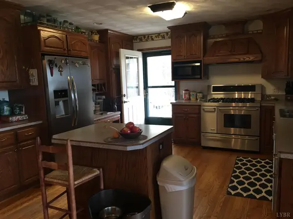 Nathalie, VA 24577,1241 State Shed RD