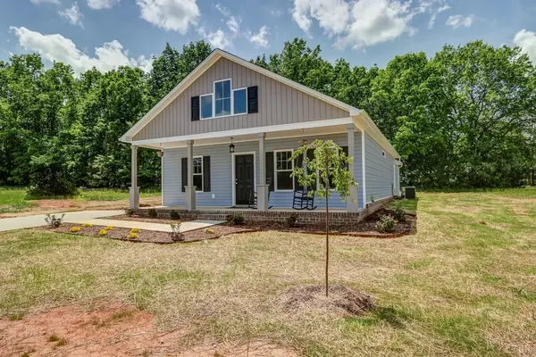 140 Dutch LN, Appomattox, VA 24522