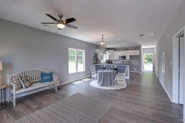 140 Dutch LN, Appomattox, VA 24522