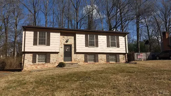 318 Keywood DR, Lynchburg, VA 24501