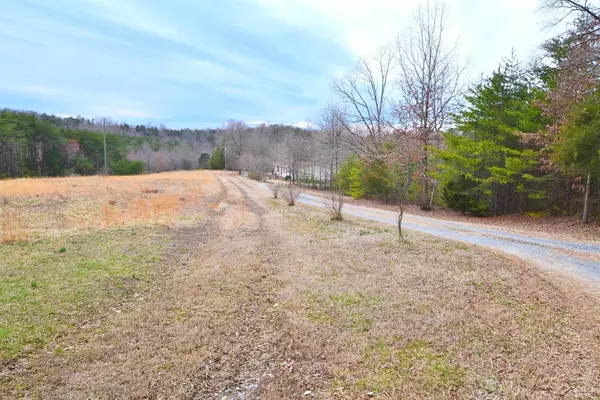 Altavista, VA 24517,254 Barnard Woods RD