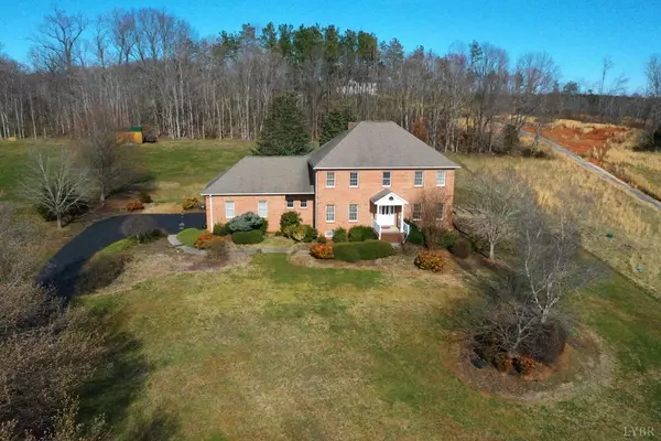 303 Longhill RD, Goode, VA 24556