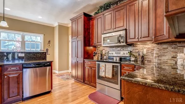 Salem, VA 24153,200 Bentwood CT