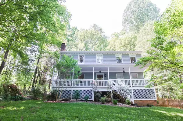 1040 Oak Leaf CT, Forest, VA 24551