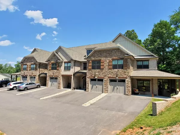 Forest, VA 24551,1037 Tori CT