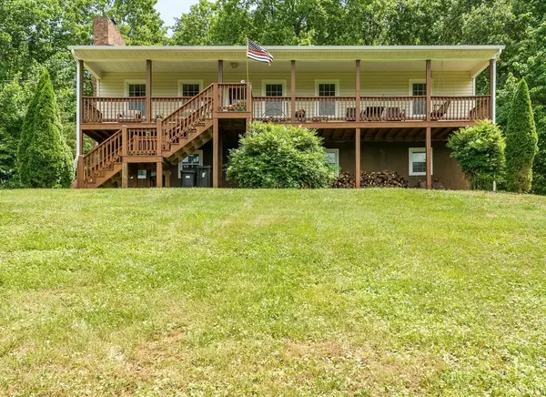 1274 Matohe Road, Monroe, VA 24574