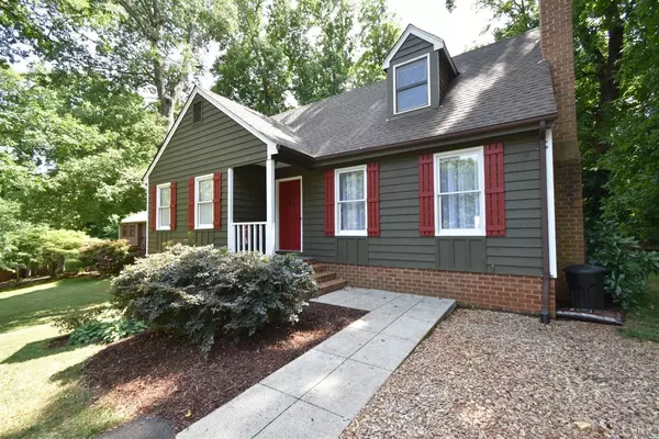 Forest, VA 24551,208 Colonial CT