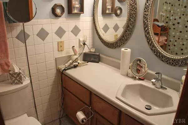 Goodview, VA 24095,9625 Stewartsville RD