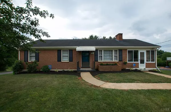 244 Hilltop DR, Madison Heights, VA 24572